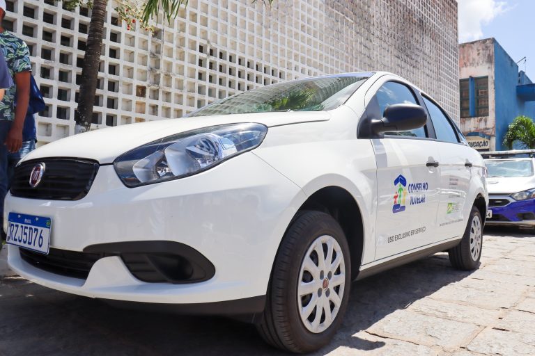 Conselho Tutelar da Vitória de Santo Antão recebe novo veículo e equipamentos