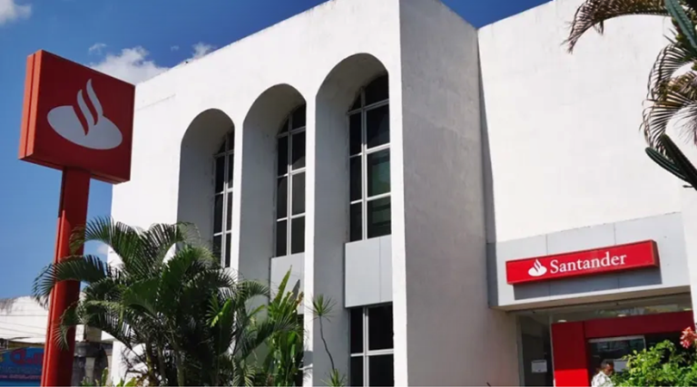 Santander abre inscrições para programa de estágio