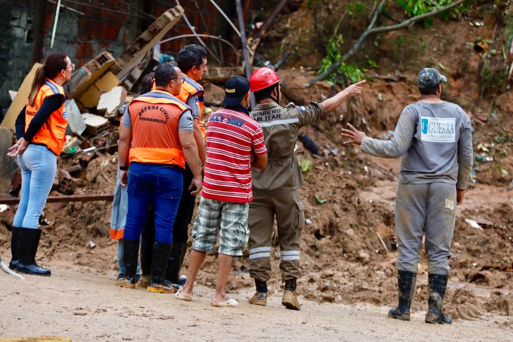 Confira os municípios pernambucanos que decretaram situação de emergência por conta das chuvas