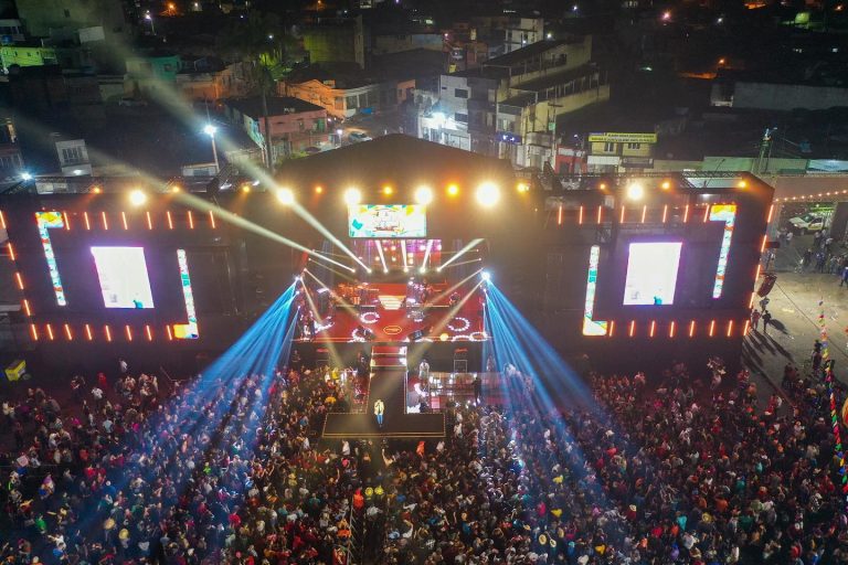 São João da Vitória: shows contam com grande público no Pátio de Eventos Otoni Rodrigues
