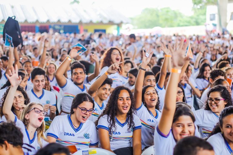 Estudo demonstra redução nos níveis de homicídios de jovens após a implementação do programa de Ensino Médio Integral em Pernambuco