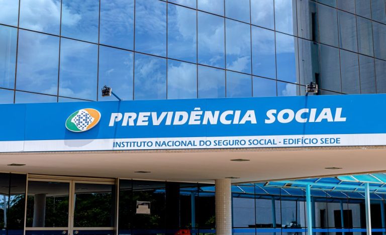 Concurso do INSS divulga Edital com 500 vagas e salários de R$ 14,1 mil