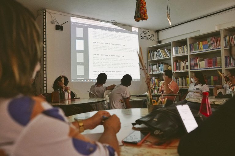 Workshop em Vitória ensinará produção de documentários a partir das histórias de vida dos estudantes