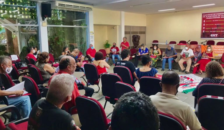 Sindicatos cutistas constroem plataforma da classe trabalhadora para as eleições de outubro