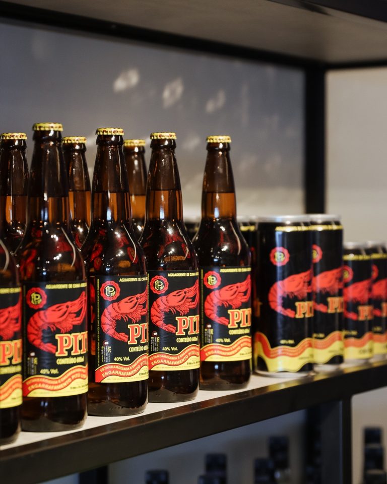 PITÚ é a cachaça tradicional da Loja de Bebibas inaugurada no Recife Antigo
