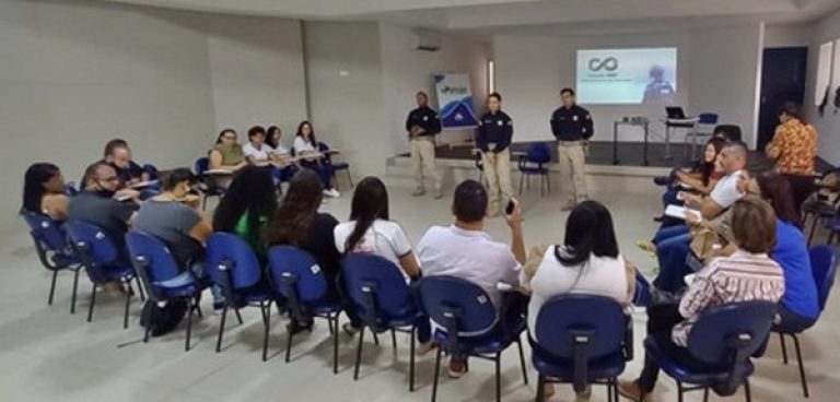 Polícia Rodoviária trata projeto com gestores educacionais da Vitória de Santo Antão