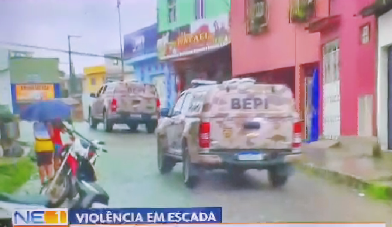 Troca de tiros entre policiais e facções criminosas deixa ferido e assusta moradores de Escada