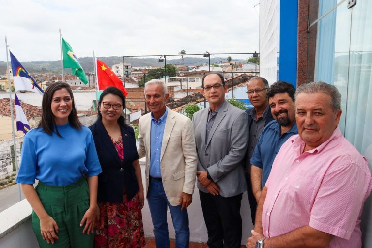 Cônsul-geral da República Popular da China visitou Vitória de Santo Antão