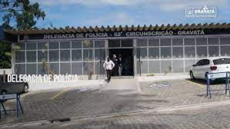 Homem foi morto com tiros na cabeça e outro baleado em Gravatá