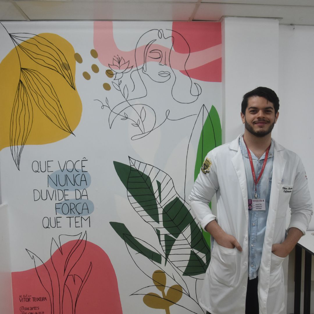 Estudante de Enfermagem da UFPE Vitória cria mural para Ambulatório de Oncologia do HC-UFPE