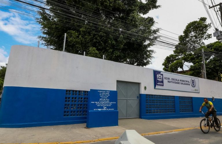 Jaboatão abre 627 vagas com salários de até R$ 4,5 mil para professores