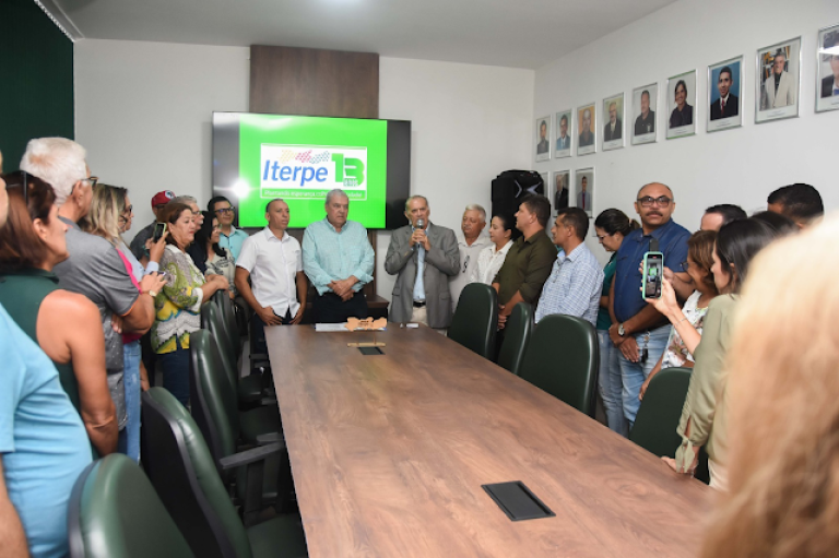 Henrique Queiroz reassume a presidência do Iterpe