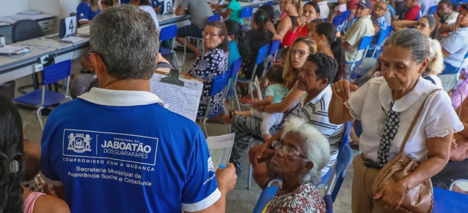Jaboatão dos Guararapes abre concurso com 84 vagas