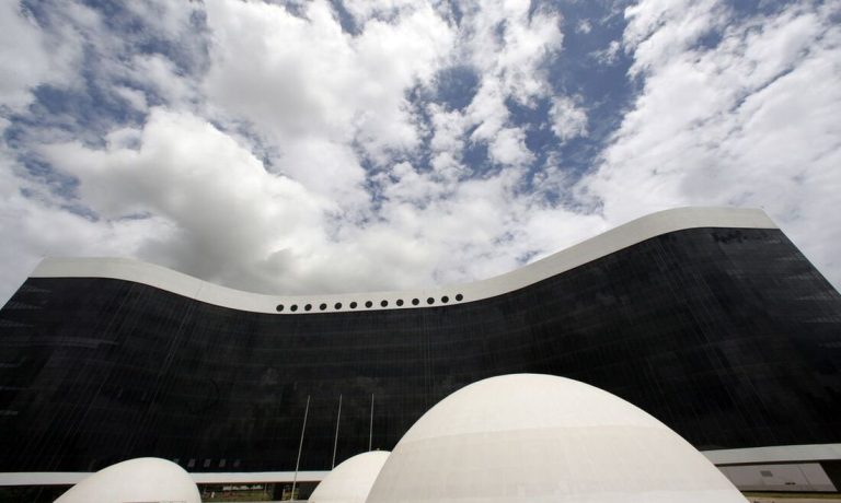Tribunal Superior Eleitoral fará concurso unificado em vários Estados; confira