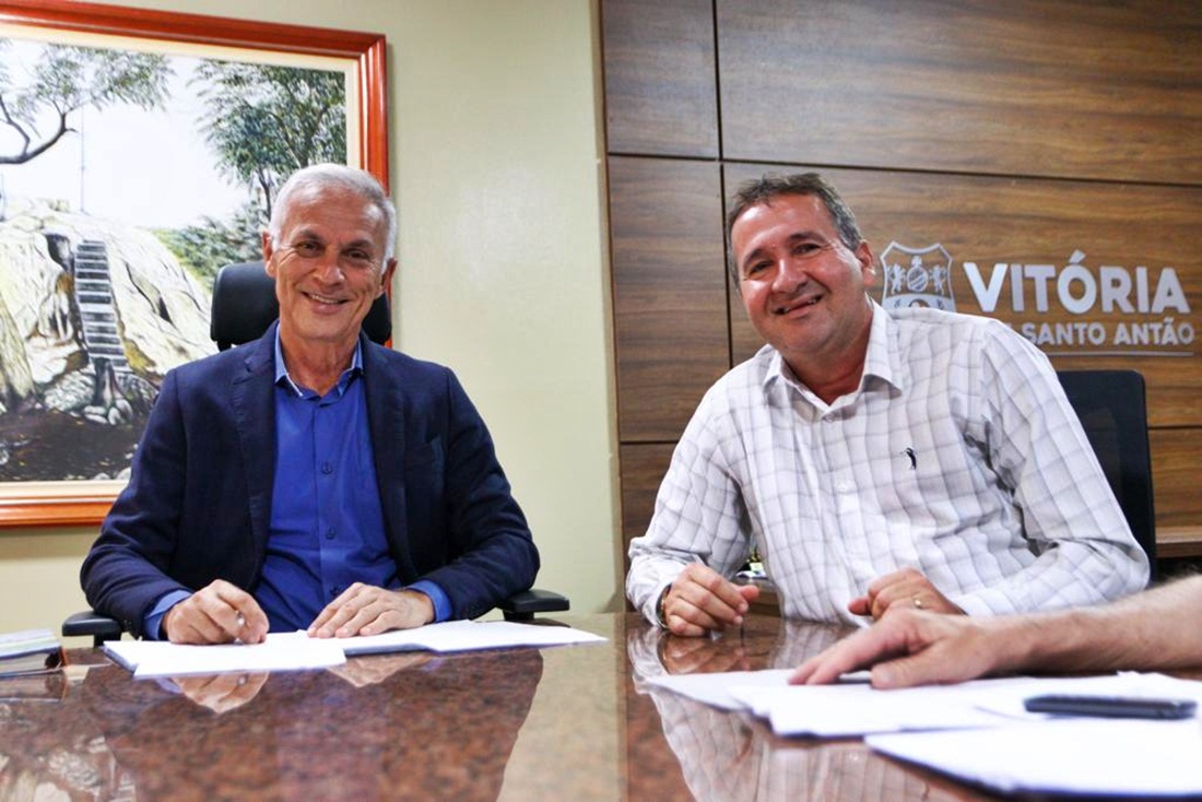 Prefeitura da Vitória de Santo Antão doa terreno para ampliação da Dtel Telecom
