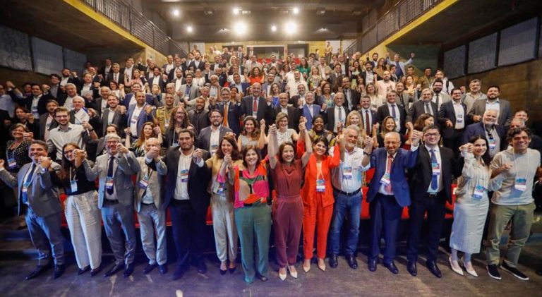 Governadora Raquel Lyra reúne 1º e 2º escalões do Governo para debater as prioridades da gestão