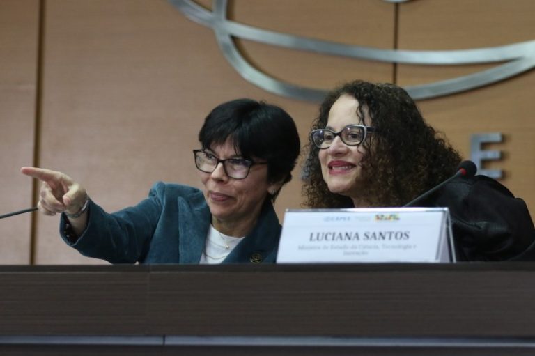 Governo Federal anuncia curso de especialização para professores de Ciências