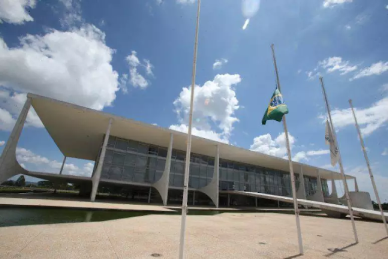 Governo Federal autoriza novos concursos e total de vagas chega a 8.360 somente em 2023