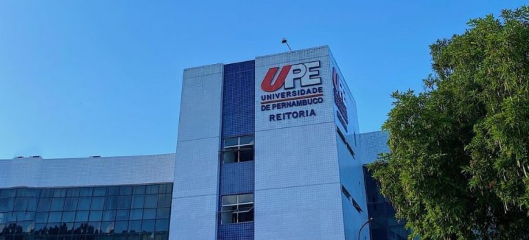 UPE abre vagas para cursos de língua e informática