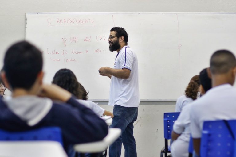 Educação de PE abre inscrições para Exame Supletivo Anual 2023