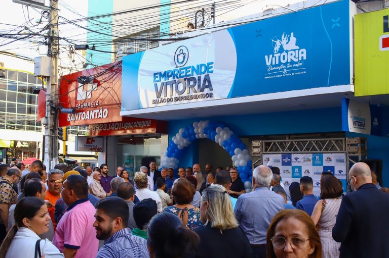 Inaugurado Empreende Vitória de Santo Antão com oferta de vários serviços