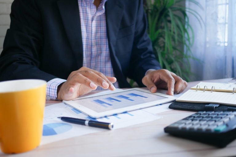 Chã Grande e Escada economizam em licitações após interferência do TCE