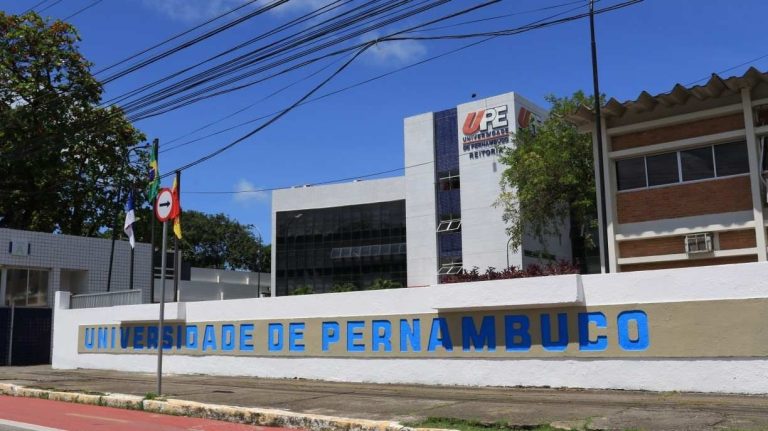 Governo de Pernambuco autoriza abertura de seleção para UPE; confira vagas