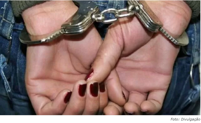 Mulher é presa em Vitória por ter recebido R$ 377 mil indevidamente em pensão por 35 anos