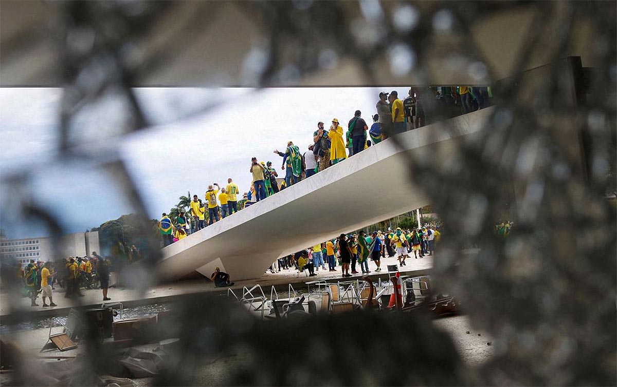O 8 de Janeiro nasceu em 2013, por Daniel Max