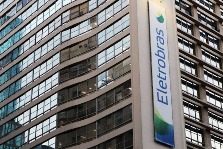 Eletrobras abre processo seletivo para contratar 340 profissionais