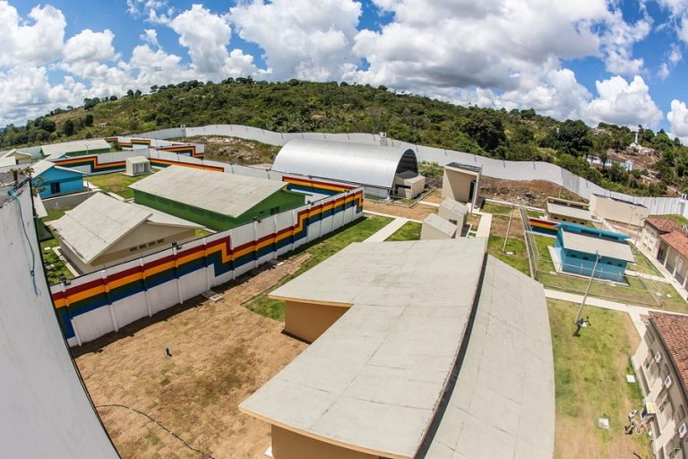 Jovens infratores ficam queimados em mais uma confusão na Funase de Pacas