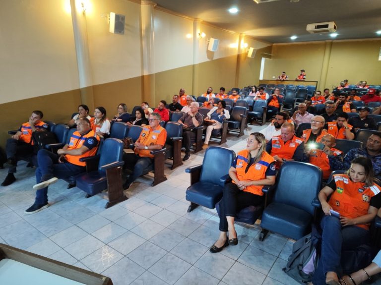 Defesa Civil do Estado realizou reunião em Vitória para integração com órgãos das Defesas Civis da Zona da Mata