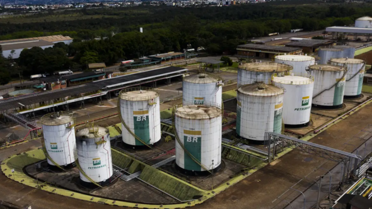 Petrobras vai abrir mais de 1.000 vagas para jovem aprendiz