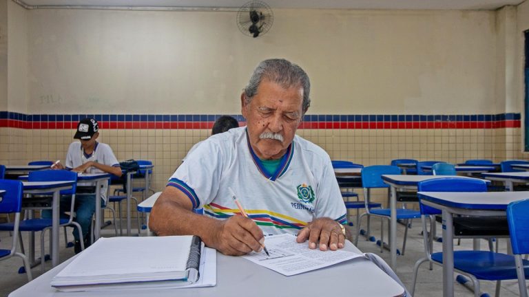 Educação de Jovens e Adultos abre matrículas para o segundo semestre