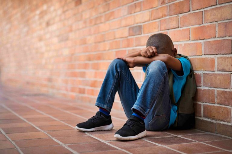 Especialista dá orientações para quem sofre Bullying e Cyberbullying