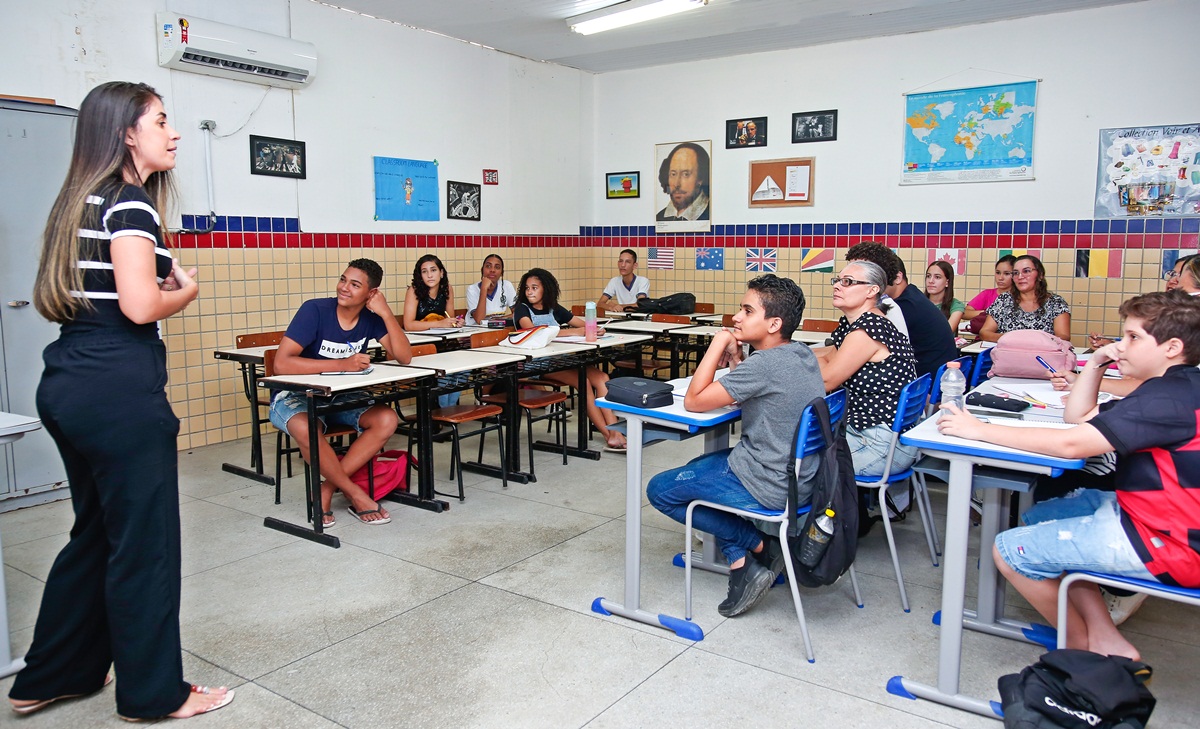 Educação de PE oferta 8,3 mil vagas em cursos gratuitos de idiomas
