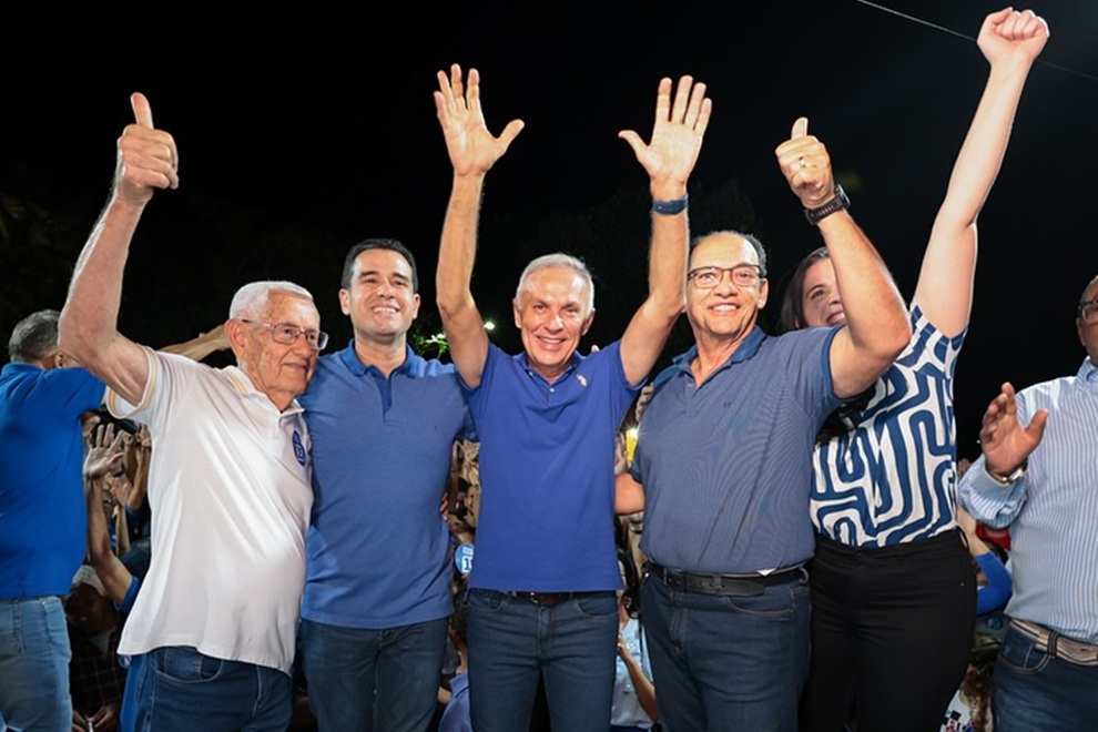 Paulo Roberto e Edmo Neves iniciam caminhada pela reeleição em Vitória de Santo Antão