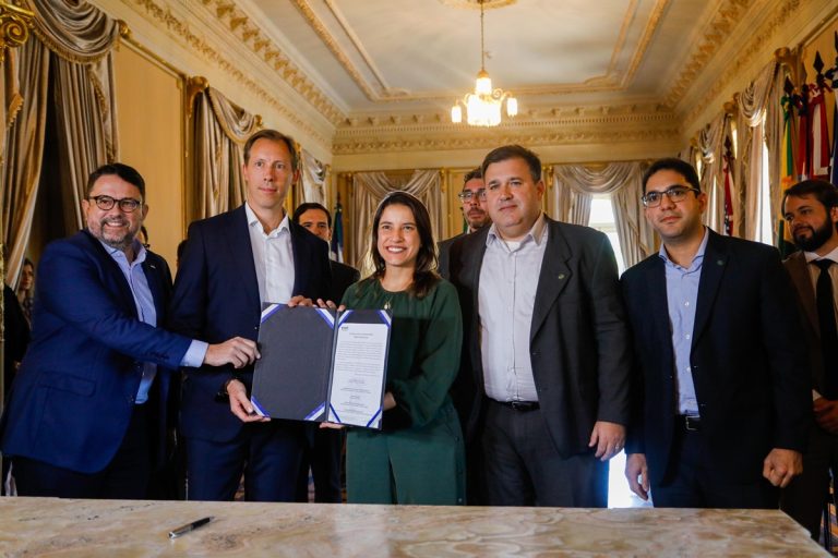 Pernambuco conta com investimento de R$ 2 bilhões para instalação da primeira indústria de e-metanol do Brasil no Porto de Suape