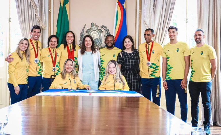 Raquel Lyra recebeu atletas pernambucanos que participaram dos Jogos Paralímpicos de Paris 2024