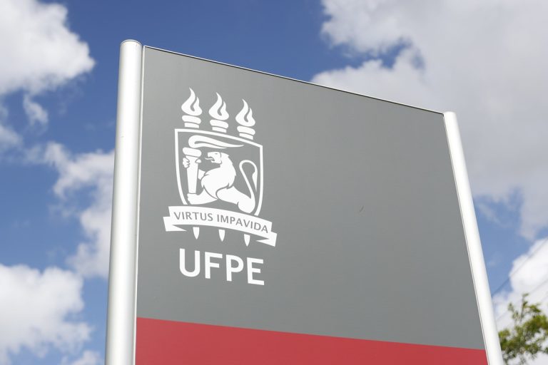 UFPE abre concurso para professores com 41 vagas