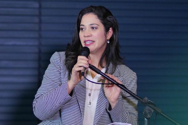 Iza Arruda participou da comemoração do centenário da Biblioteca Oliveira Lima, nos EUA