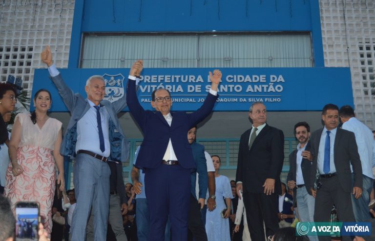 “Assumo a Prefeitura da Vitória de Santo Antão renovado e mais determinado”, diz prefeito reeleito Paulo Roberto