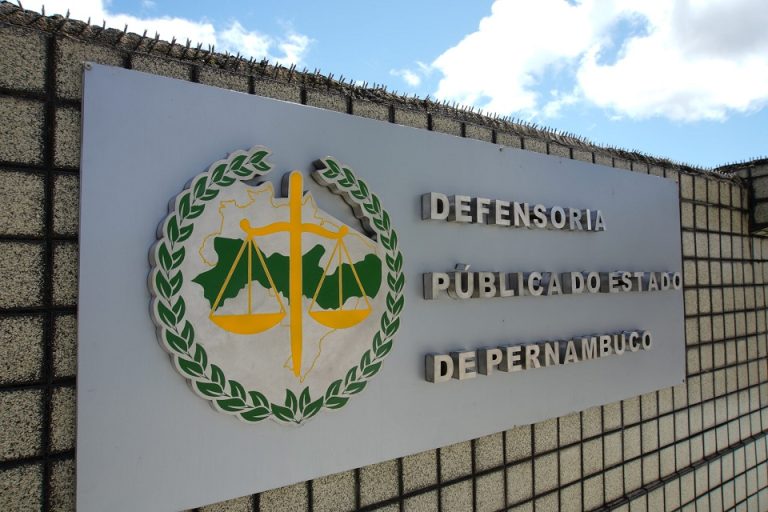 Defensoria Pública de Pernambuco abre concurso com 20 vagas e salários de mais de R$ 25 mil