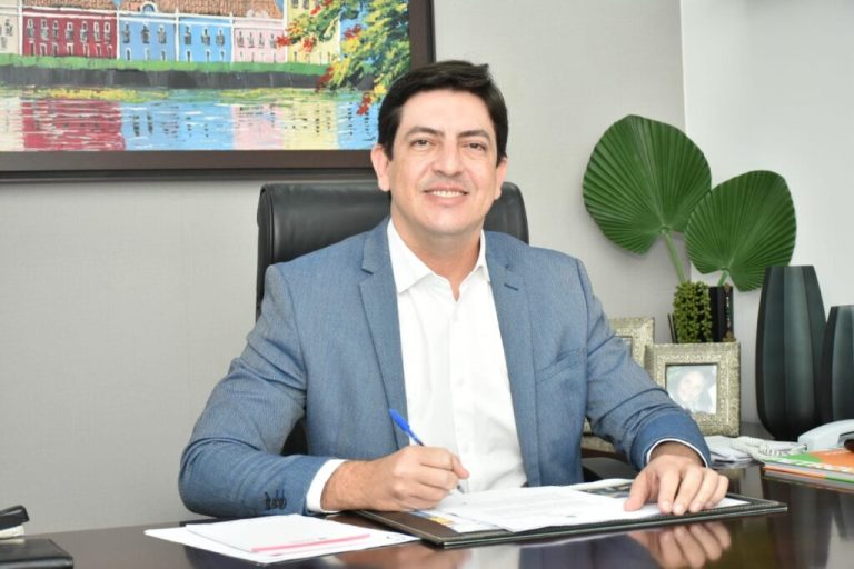 Na Alepe, Henrique Filho propõe ampliar atendimento a pacientes com fibromialgia no SUS