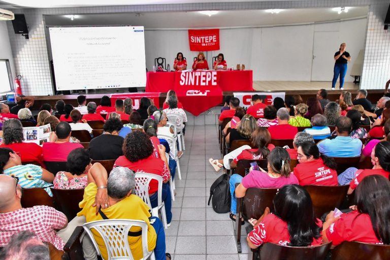 Sintepe aprova em assembleia pauta da Campanha Salarial Educacional 2025