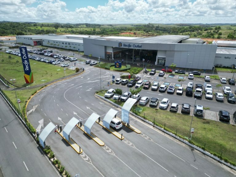 Recife Outlet abre vagas na área administrativa; saiba como se candidatar