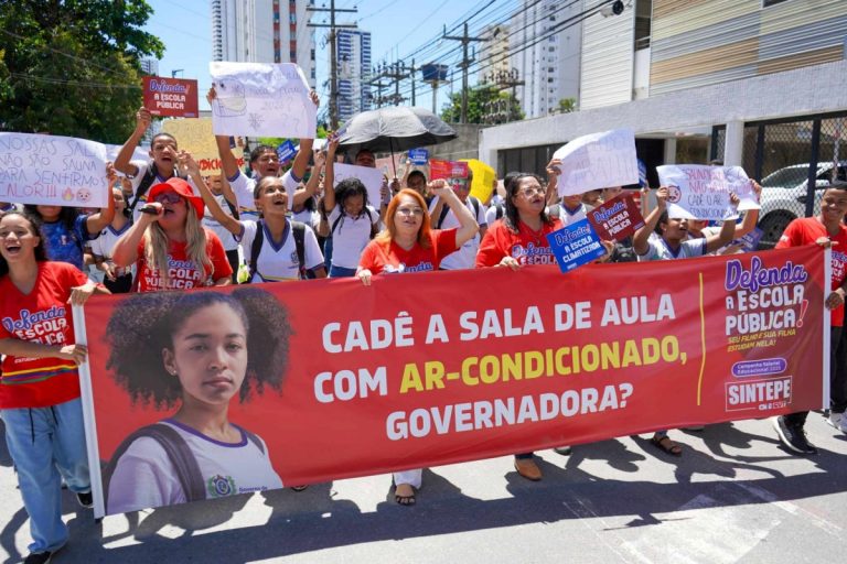 Mais de 200 escolas realizaram mobilizações em Pernambuco pela educação pública
