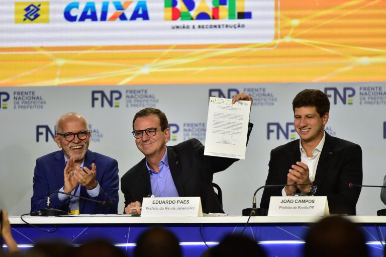 Prefeitos de Pernambuco assumem cargos na diretoria da Frente Nacional de Prefeitos