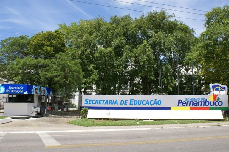 Pernambuco abre inscrições para bolsas remuneradas a estudantes da rede pública estadual