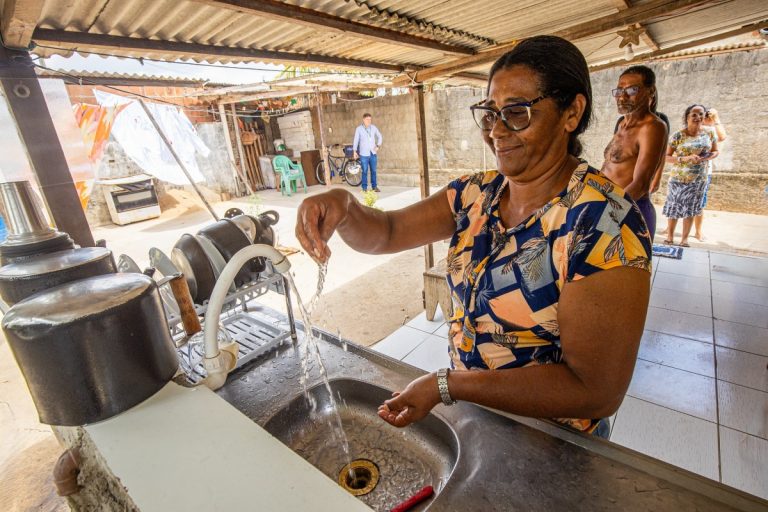 Tarifa Social da Compesa beneficiará mais de 500 mil famílias